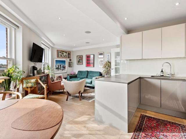 1 bedroom flat for sale