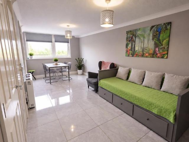 1 bedroom flat for sale