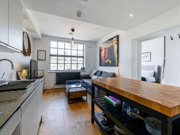 1 bedroom flat for sale