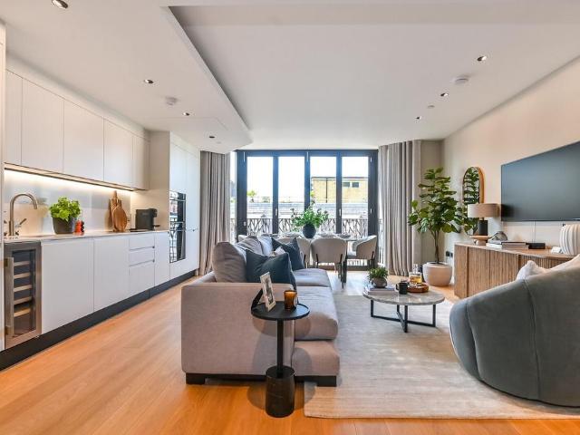 1 bedroom flat for sale