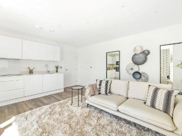 1 bedroom flat for sale