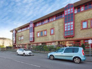 1 bedroom flat for sale