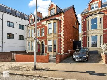 1 bedroom flat for sale
