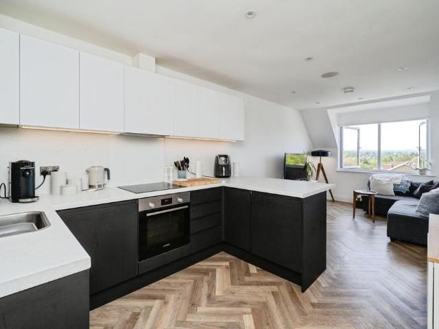 1 bedroom flat for sale