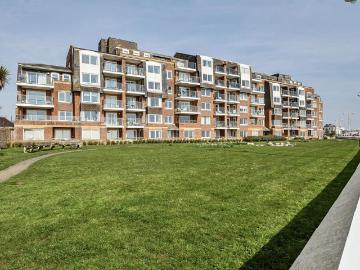 Arun, West Sussex county, Sussex - Balcony