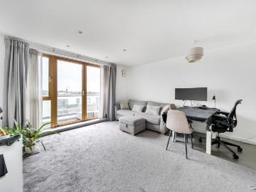 1 bedroom flat for sale
