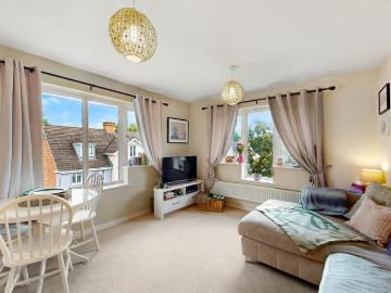 1 bedroom flat for sale