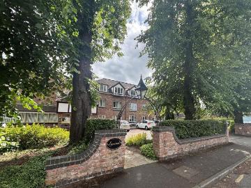 1 bedroom flat for sale