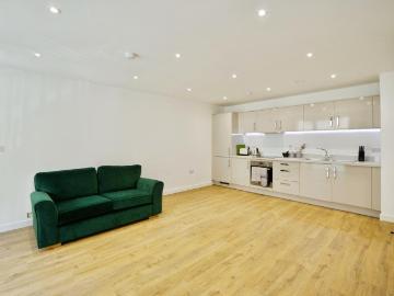 1 bedroom flat for sale