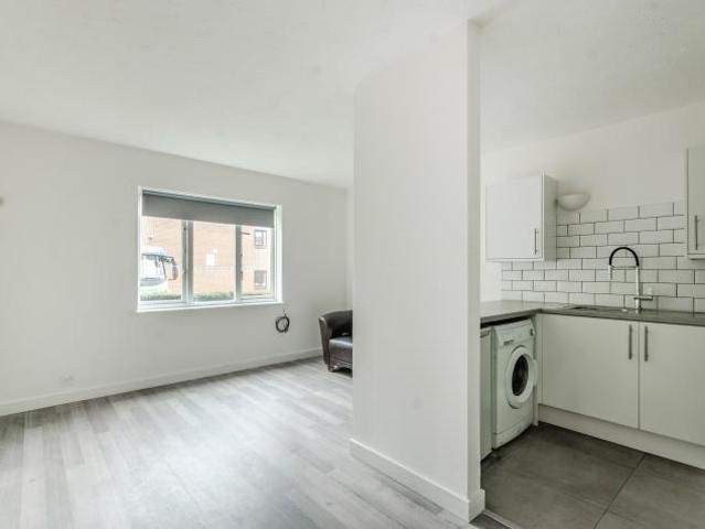 1 bedroom flat for sale