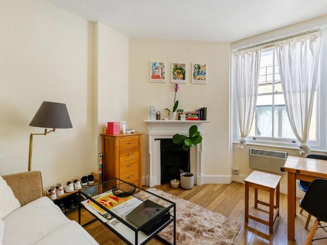 1 bedroom flat for sale