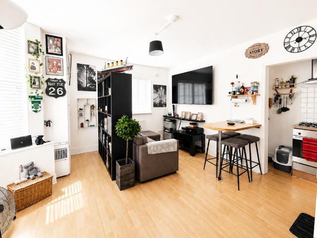 1 bedroom flat for sale