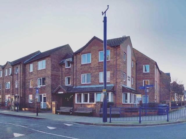 1 bedroom flat for sale