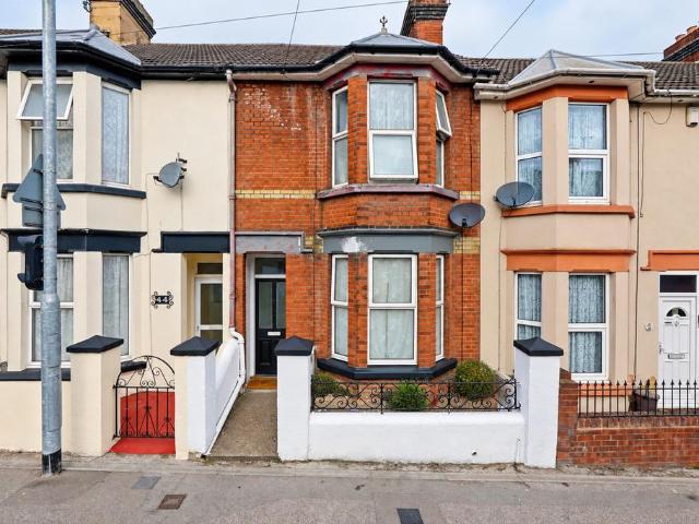1 bedroom flat for sale