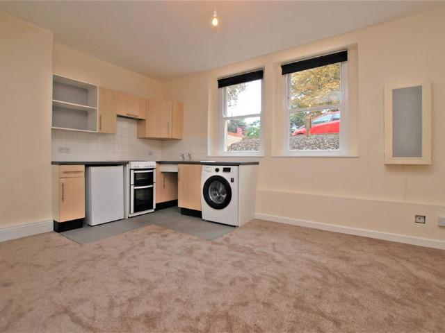 1 bedroom flat for sale