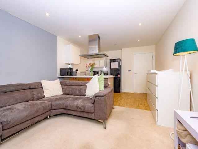 1 bedroom flat for sale