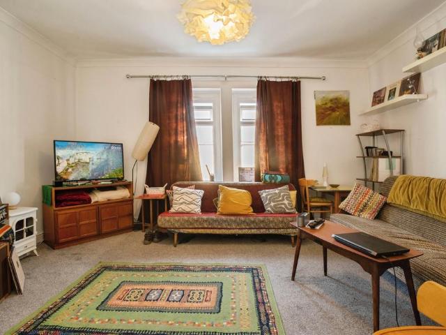 1 bedroom flat for sale
