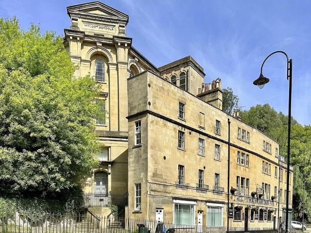 1 bedroom flat for sale