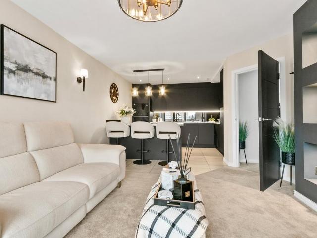 1 bedroom flat for sale