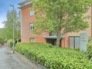 1 bedroom flat for sale
