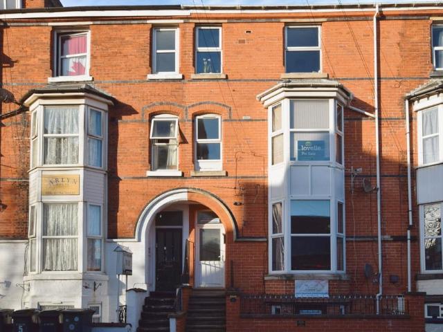 1 bedroom flat for sale