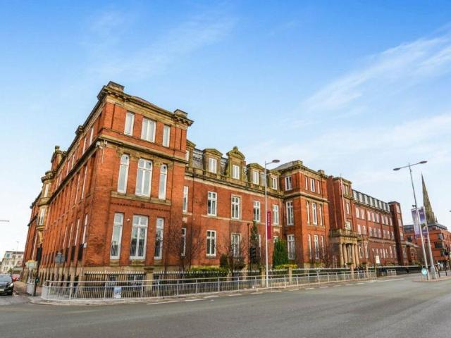 1 bedroom flat for sale
