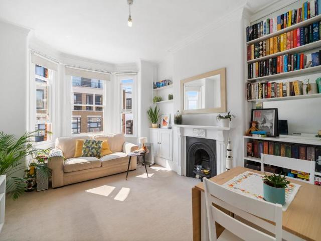 1 bedroom flat for sale