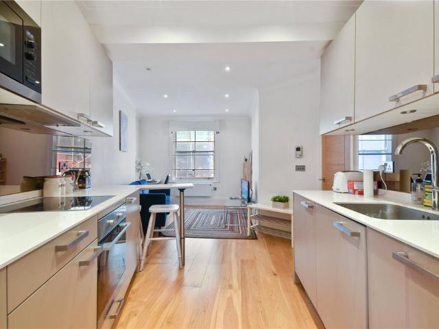 1 bedroom flat for sale