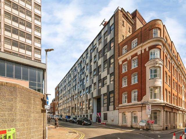 1 bedroom flat for sale