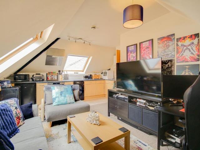1 bedroom flat for sale
