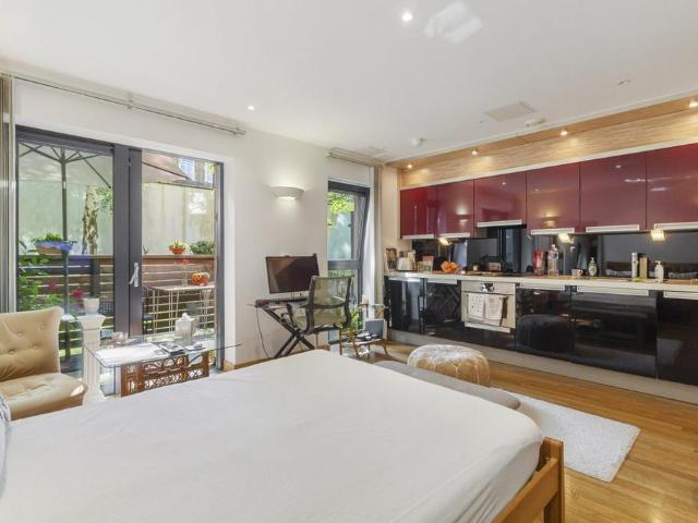1 bedroom apartment for sale