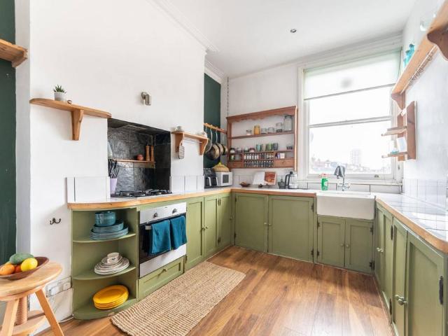 1 bedroom flat for sale