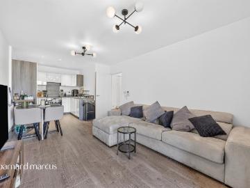 1 bedroom flat for sale