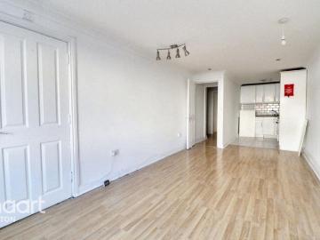 1 bedroom flat for sale