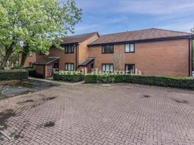 1 bedroom flat for sale