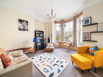 1 bedroom flat for sale