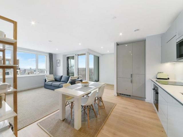 1 bedroom flat for sale