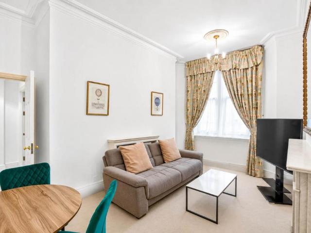 1 bedroom flat for sale