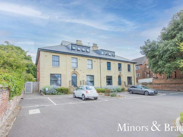 1 bedroom flat for sale