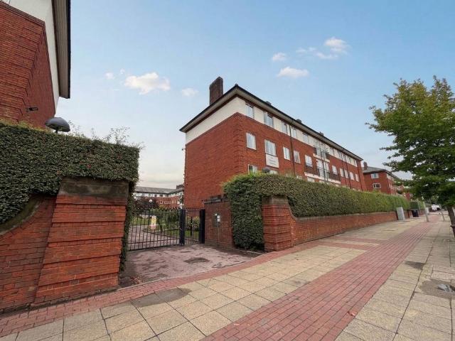 1 bedroom flat for sale