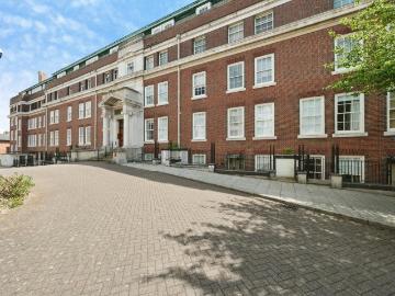1 bedroom flat for sale