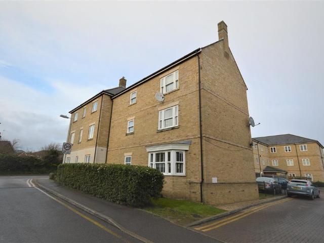 1 bedroom ground flat for sale