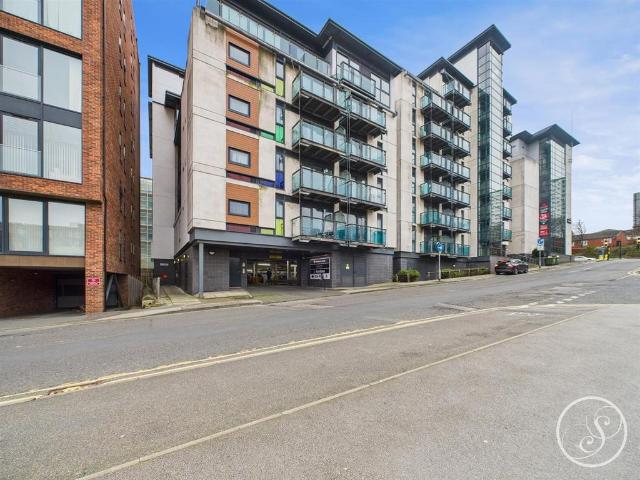 1 bedroom flat for sale