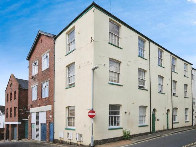 1 bedroom flat for sale