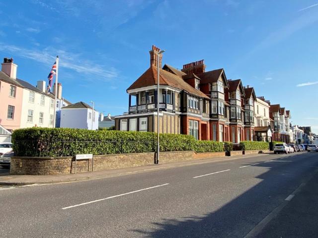 1 bedroom flat for sale