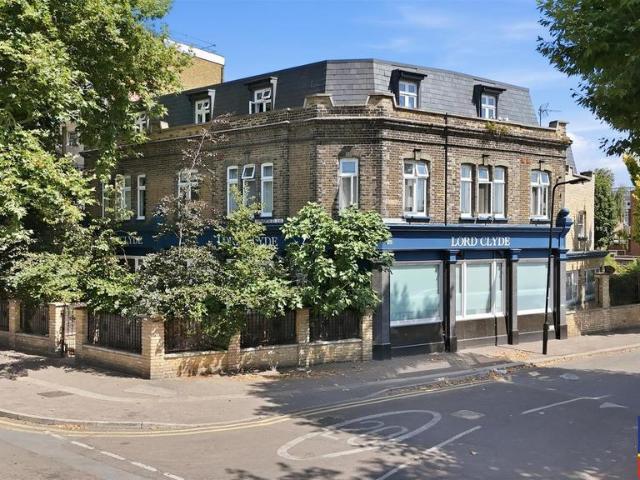 1 bedroom flat for sale