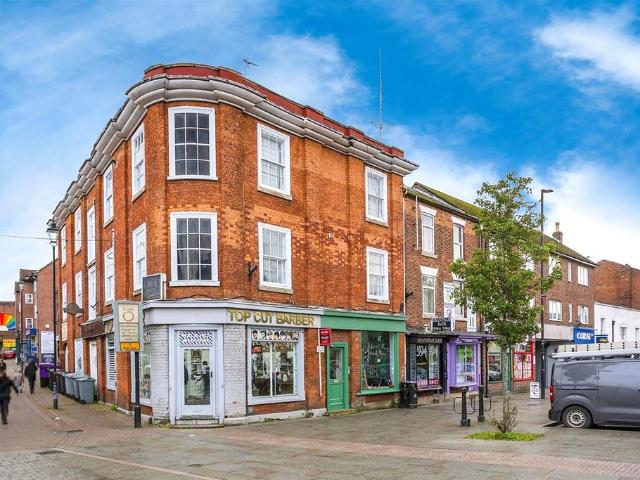 1 bedroom flat for sale