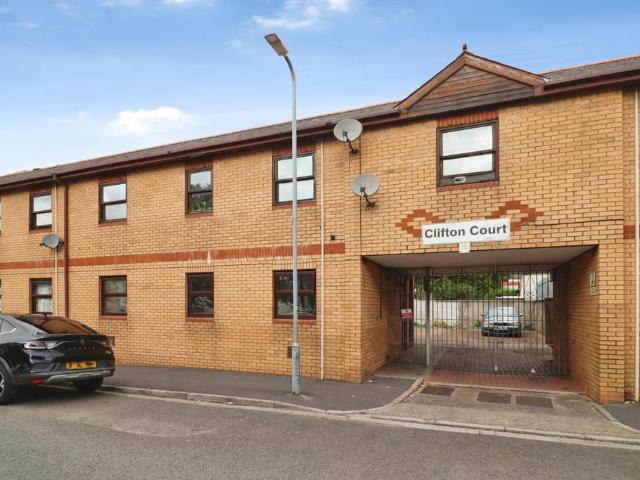1 bedroom flat for sale