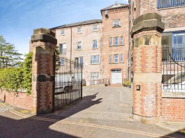 1 bedroom flat for sale