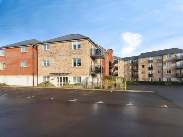 1 bedroom flat for sale